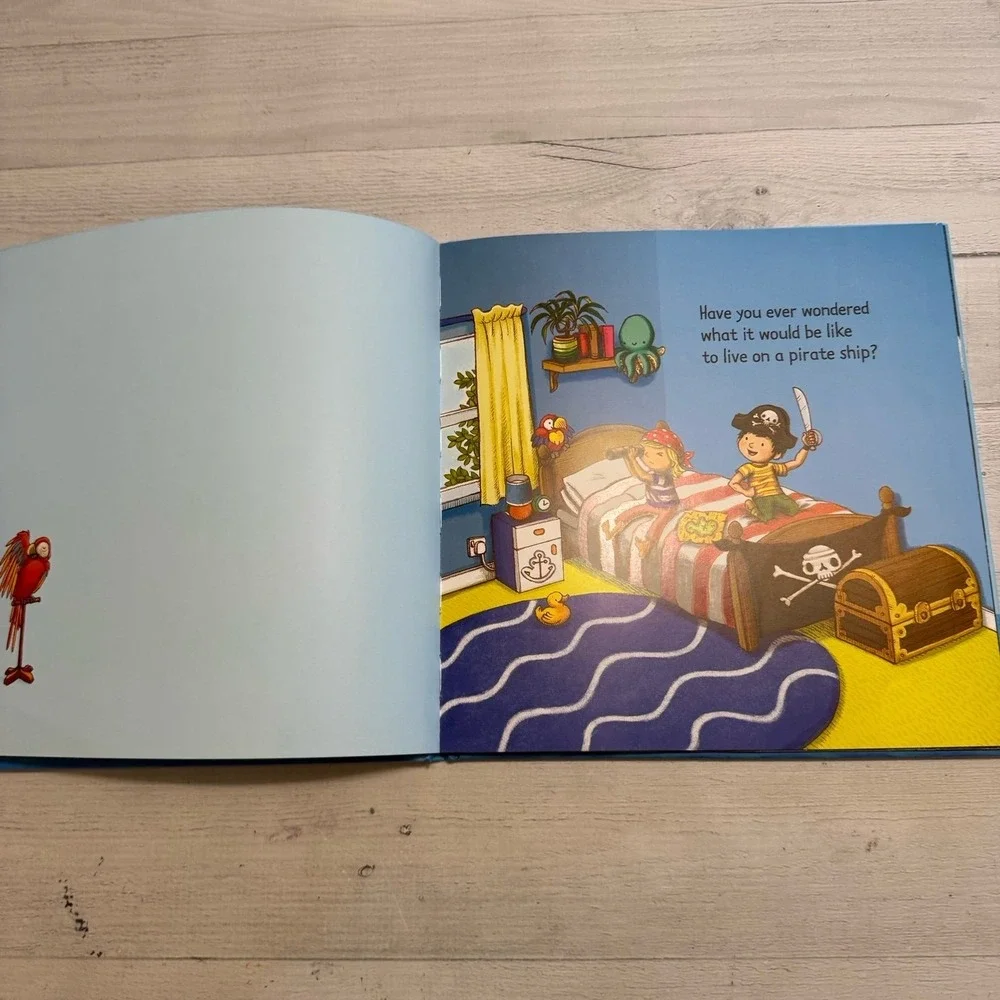 Usborne Paper Pie On a pirate ship‎ kids book
